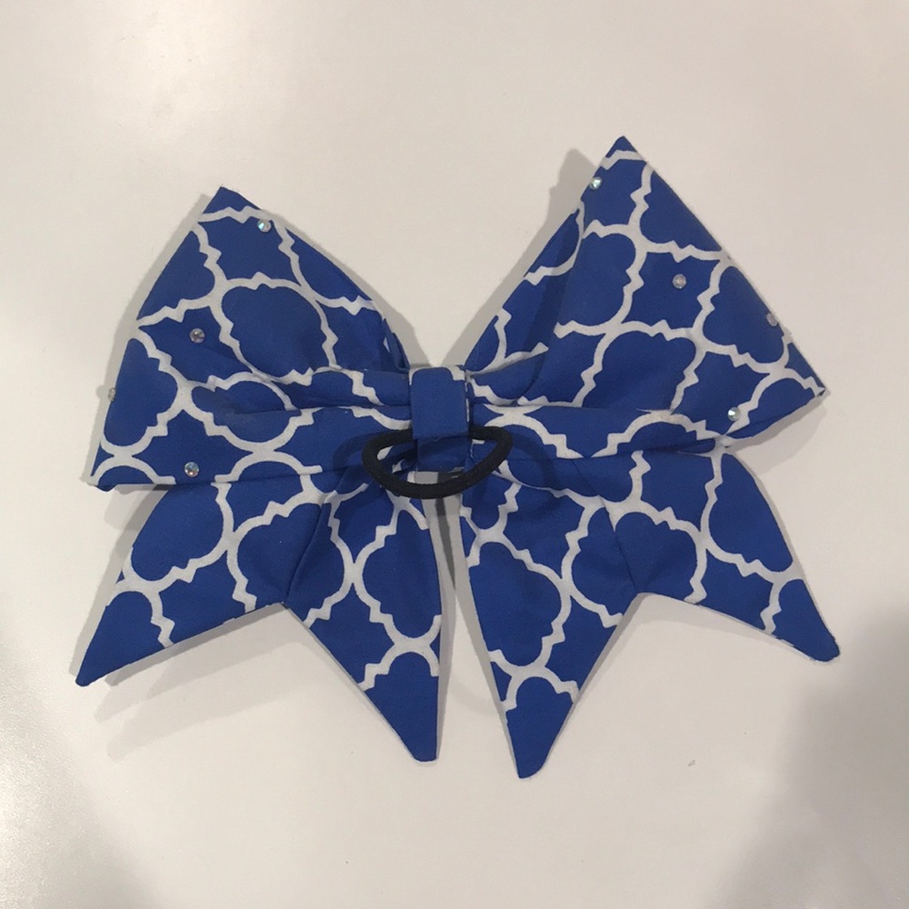 Cheer bow - Picture 2 of 2